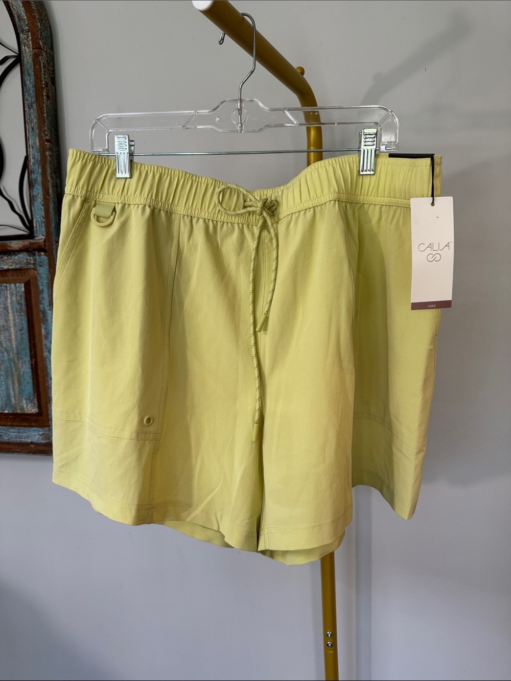 CALIA by Carrie Underwood Light Lemon Athletic Hiking high Rise Shorts NEW XL
